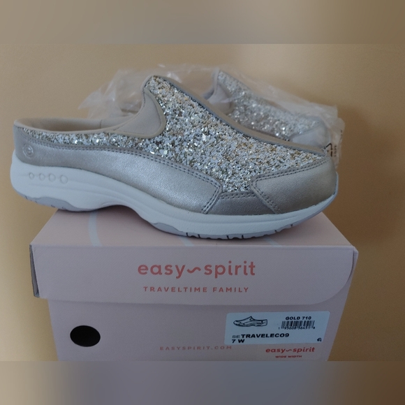 Easy Spirit women's Travel time clogs - Picture 1 of 1